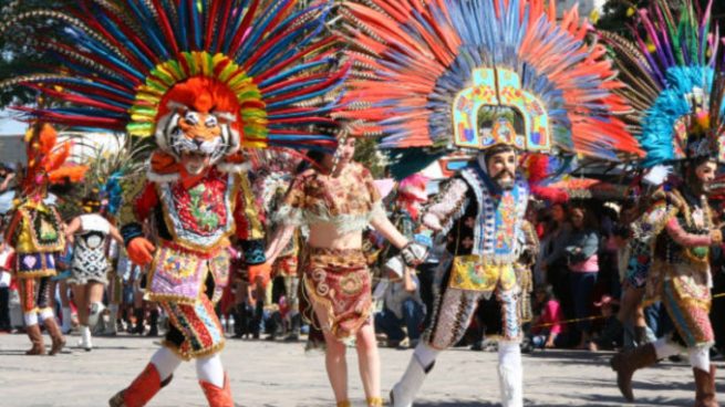 Es un lugar turístico que con el Carnaval de Sitges toma protagonismo.