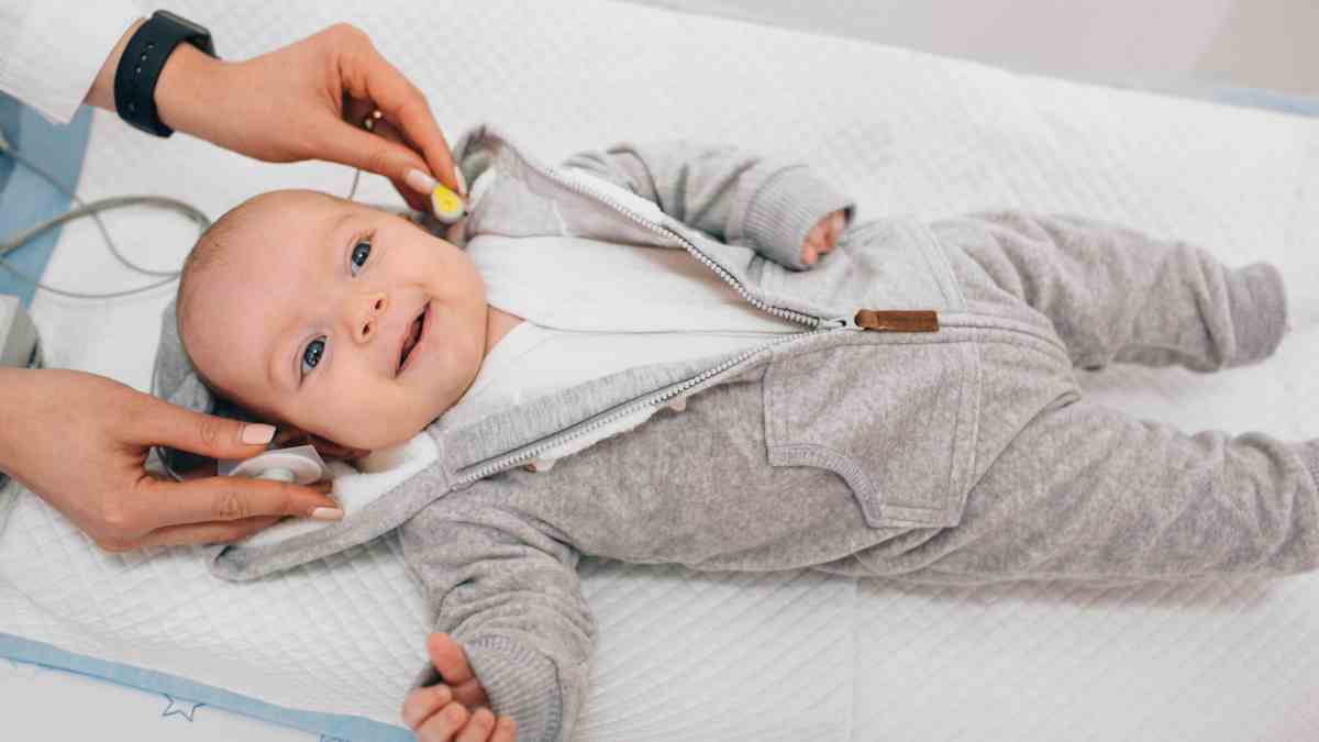 ¿Por qué un bebé puede tener sordera?