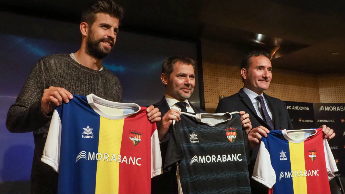 Piqué, en su presentación como propietario del Andorra. (AFP)
