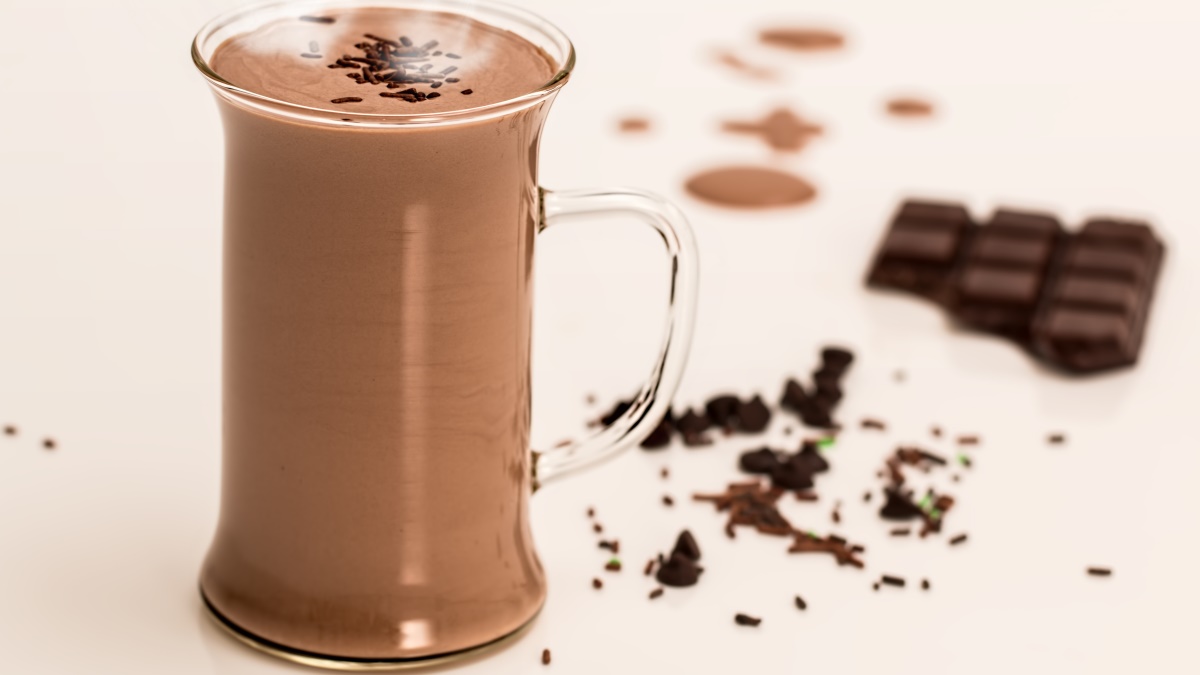 El chocolate es uno de los ingredientes que puedes utilizar en un batido de proteínas