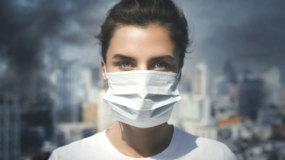 Cómo usar las mascarillas para protegerse del coronavirus correctamente
