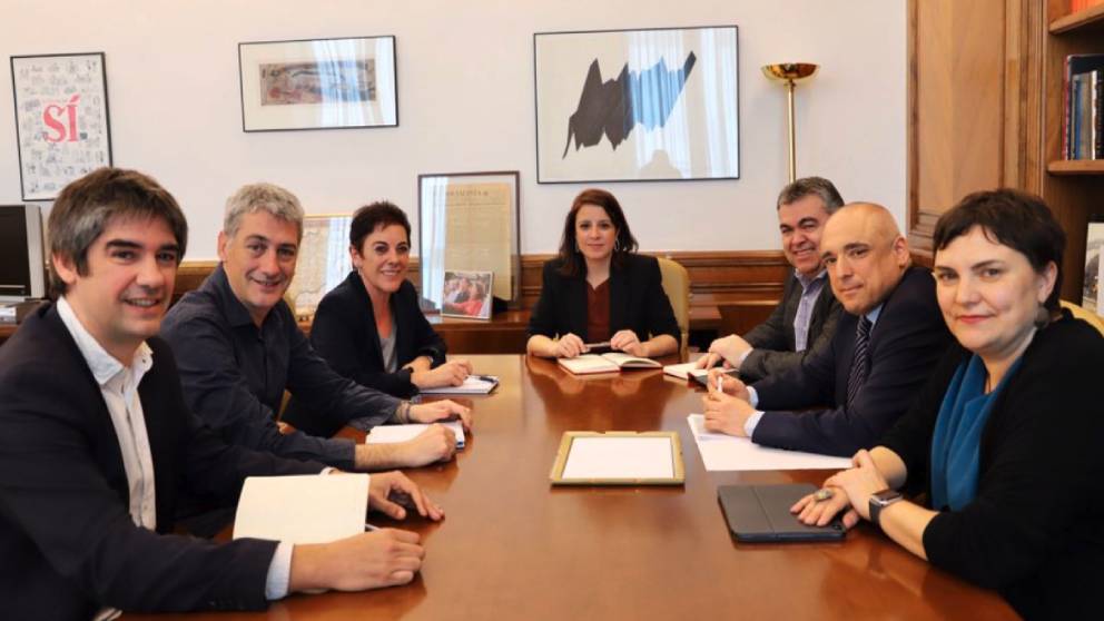 Reunión de Bildu con el PSOE en el Congreso.