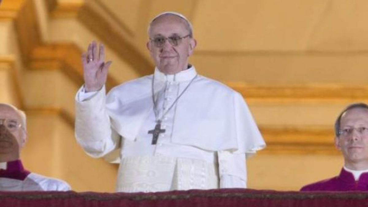 El 14 de marzo de 2013 el Papa Francisco celebra su primera misa