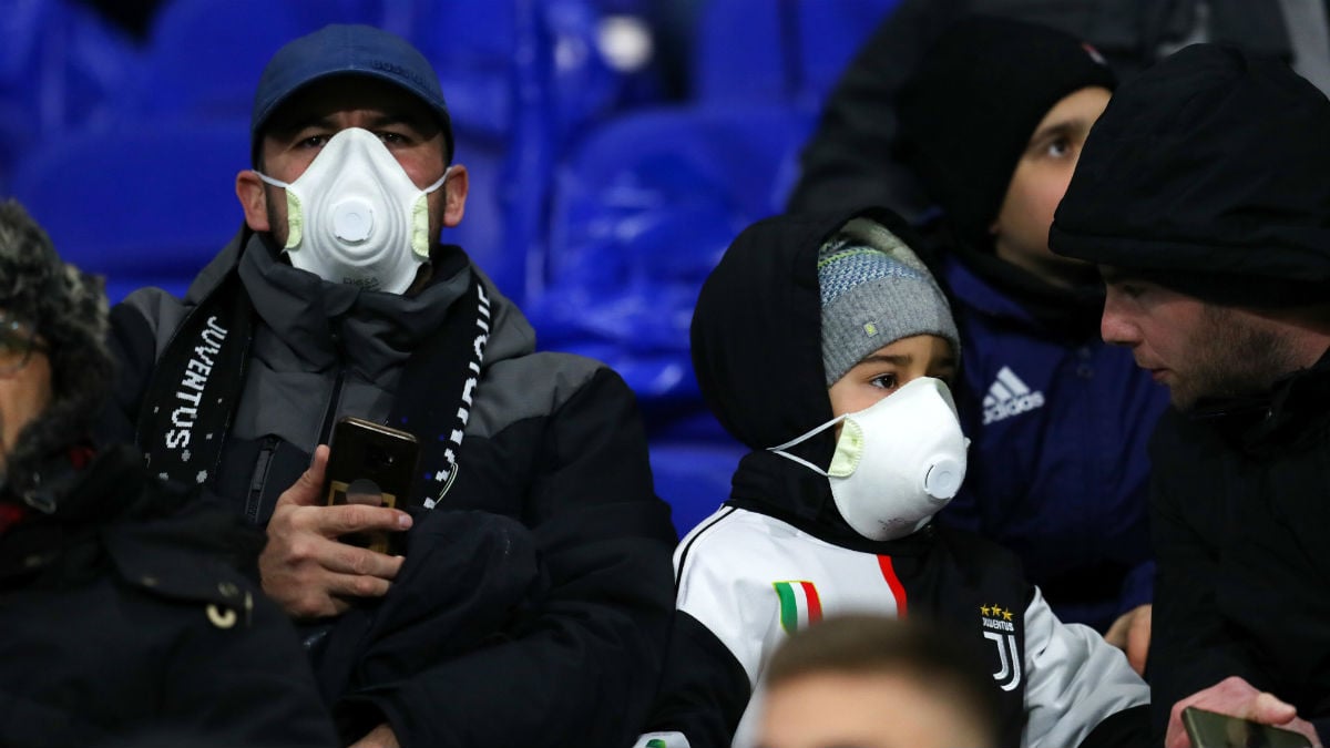 Aficionados de la Juventus en el partido de Champions contra el Lyon. (Getty)