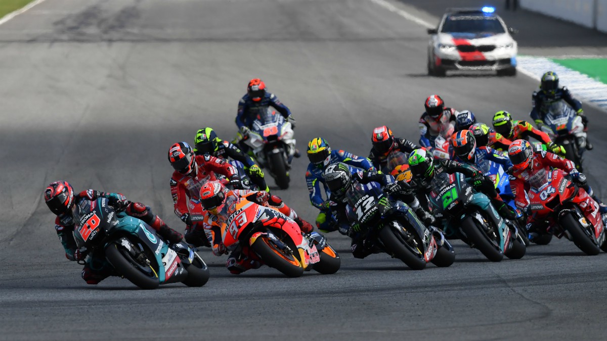 Los pilotos de MotoGP durante el GP de Tailandia en 2019. (AFP)