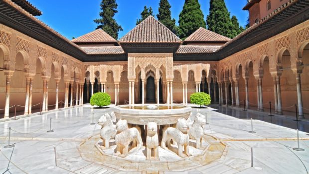 5 curiosidades que no sabías de la Alhambra de Granada