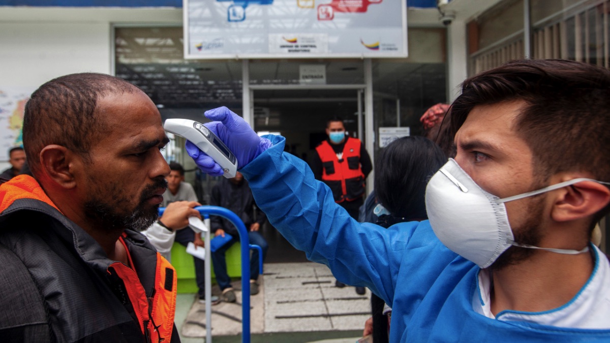 Aeropuerto en Bolivia con controles para evitar el coronavirus. (Foto. EP)
