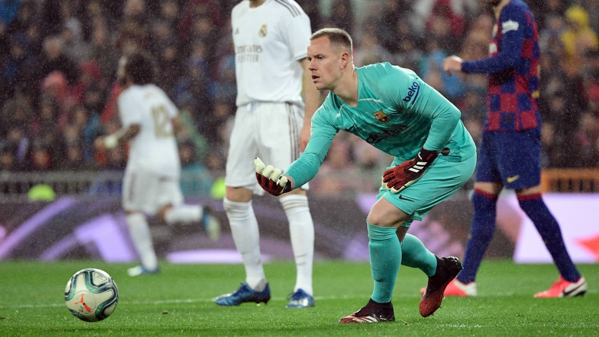 Ter Stegen con el Barcelona frente al Real Madrid. (AFP)