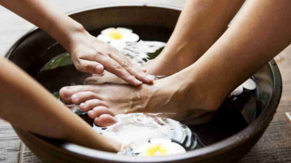 5 tips para preparar un baño para tus pies