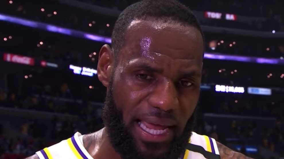 Lebron James y Anthony Davis aplastan a Los Clippers en el duelo de Los Angeles
