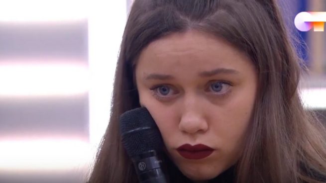 ‘OT 2020’: El duro repaso de Manu a Eva por su desastroso pase de micros de la Gala 9