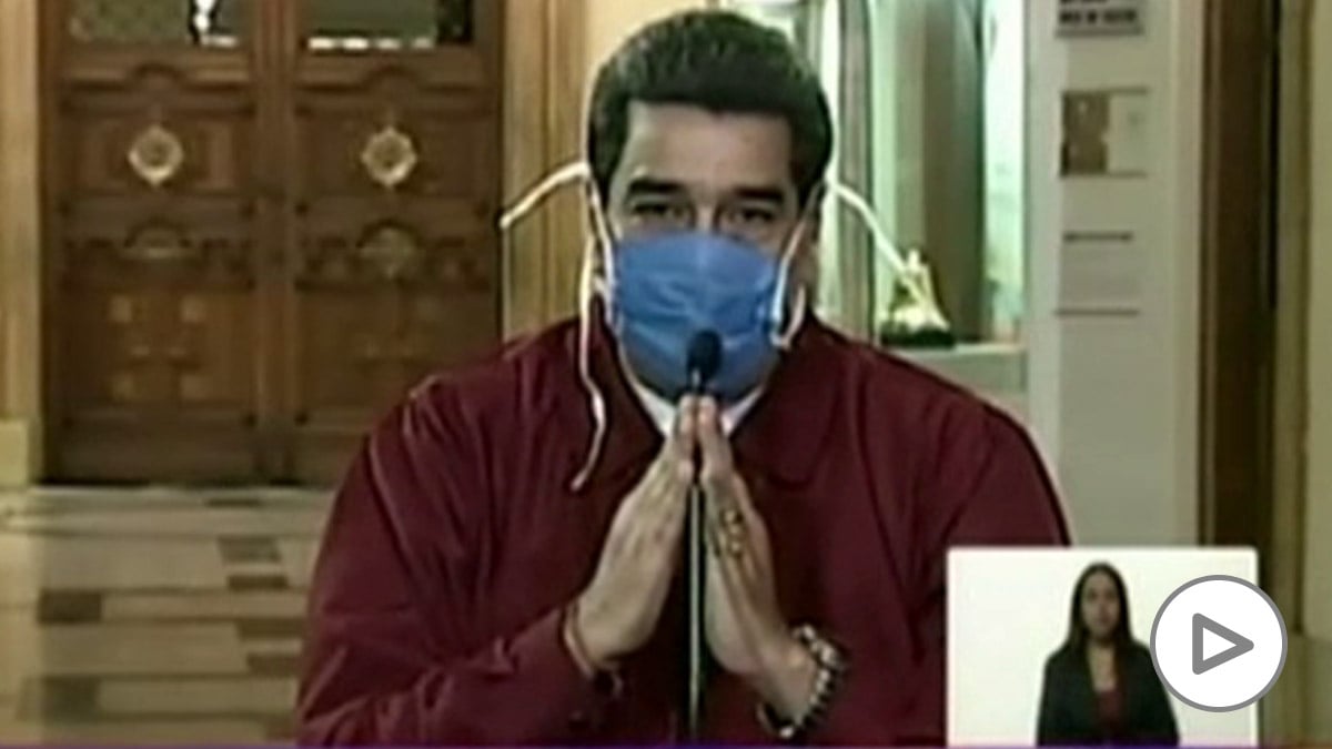 Nicolás maduro con mascarilla.