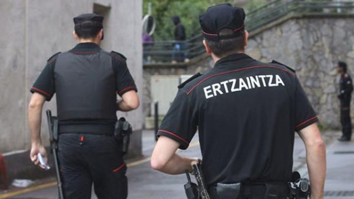 Ertzaintza en Bilbao.