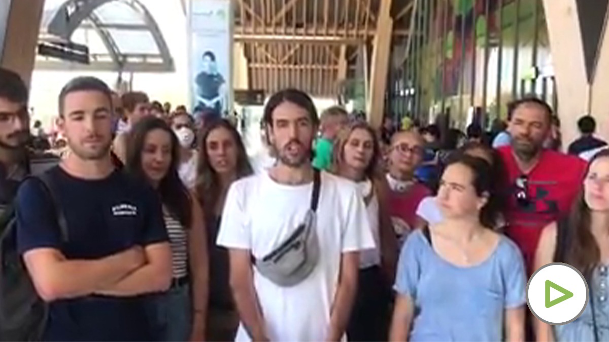 Un grupo de españoles encerrados en Filipinas.