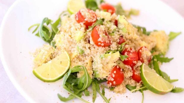 Ensalada de quinoa con tofu 