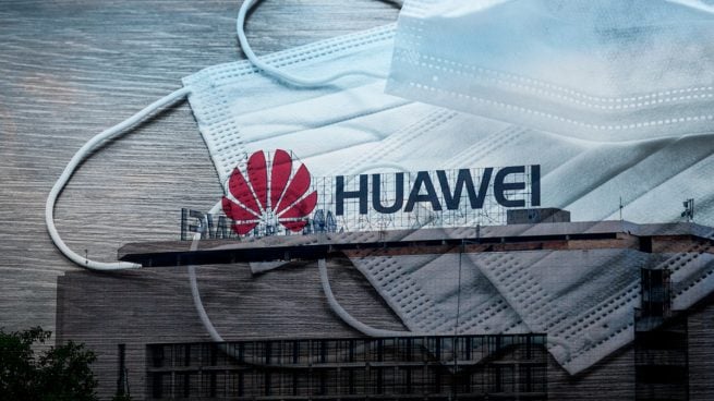 Borrell asegura que Huawei seguirá produciendo mascarillas para Europa