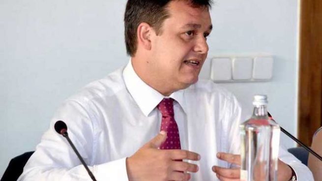 Salvador Illa