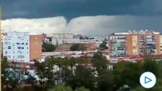 Tornado en Sevilla. Fuente: @PreraJr.