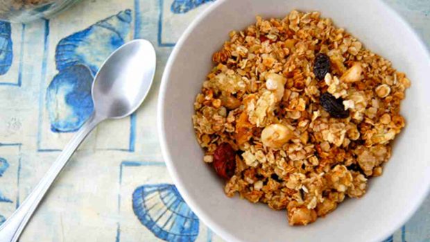 Granola de avena y frutos secos sin azúcar (con y sin chocolate) Receta de  Laura AO- Cookpad