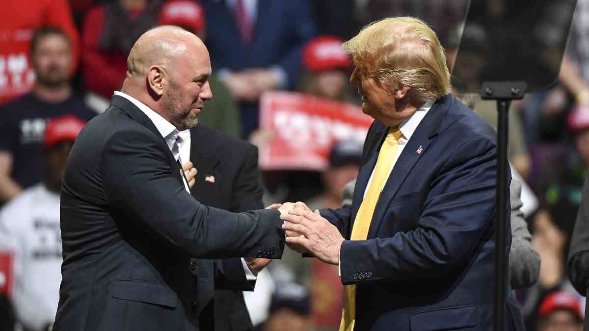 Dana White con Donald Trump. (AFP)