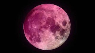 Esta noche tendrá lugar la llamada superluna rosa o superluna de abril.