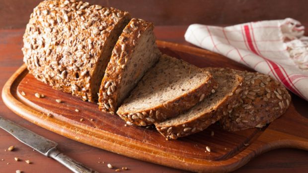Pan integral con semillas, receta fácil de preparar y deliciosa