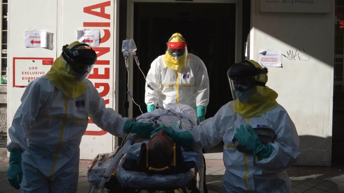 Trabajadores de la Comunidad de Madrid trabajando en la crisis del coronavirus. (Foto: Madrid)