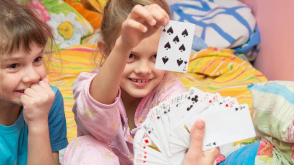 Distintos trucos de magia que podemos enseñar a los niños