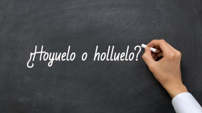 Cómo se escribe hoyuelo o holluelo