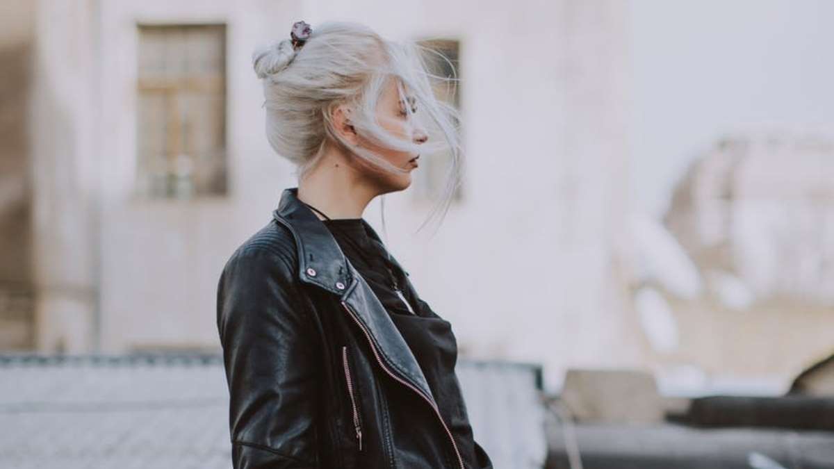 Las canas están de moda y pueden lucir espectaculares si te las dejas bien