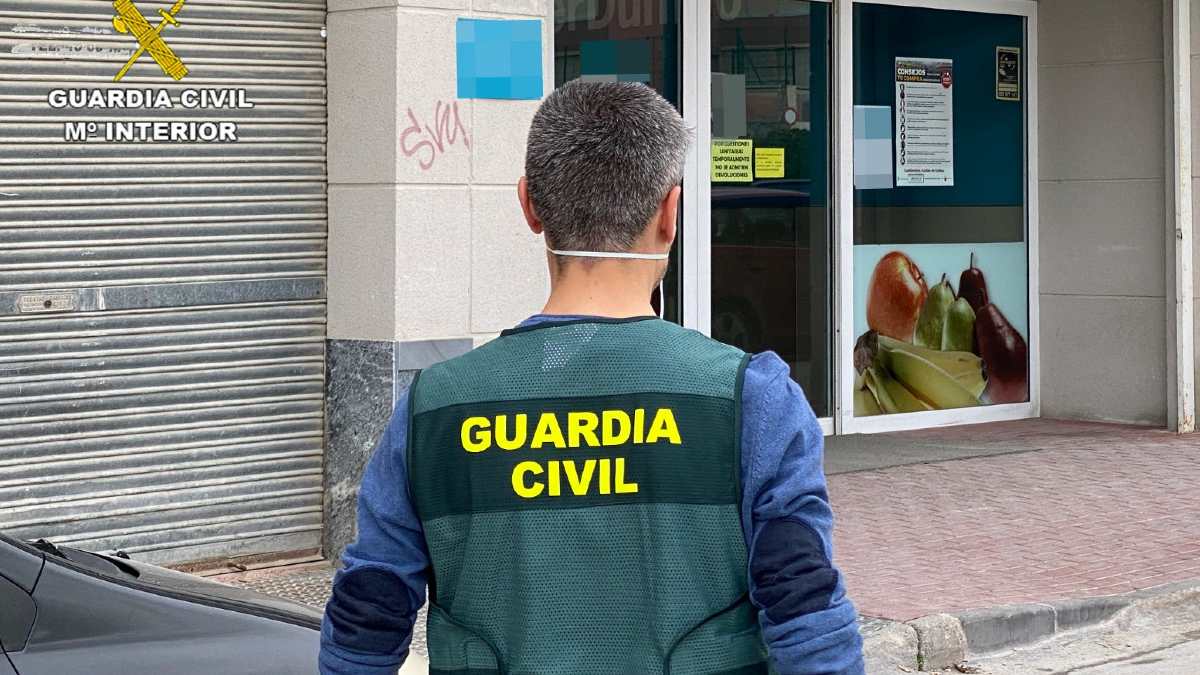 La Guardia Civil ha detenido a un edil de Podemos por abusos sexuales.