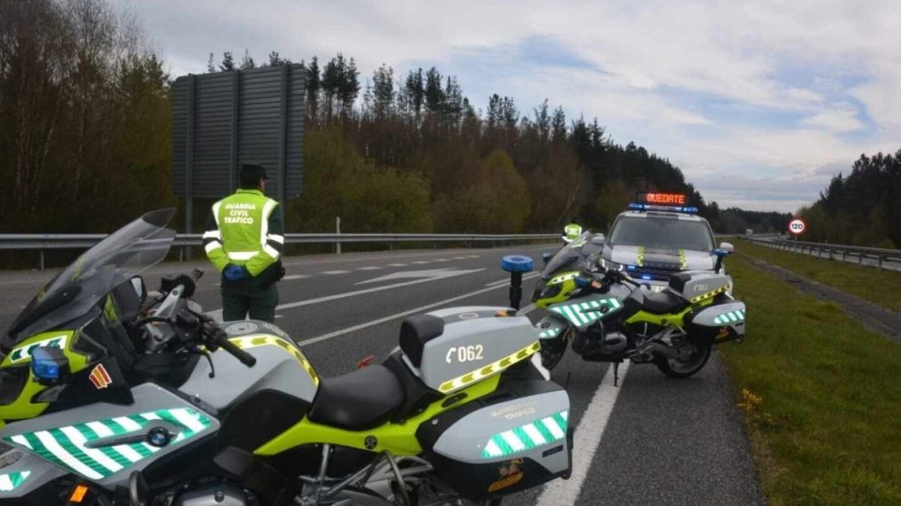 Control de la Guardia Civil. (Foto: EP)