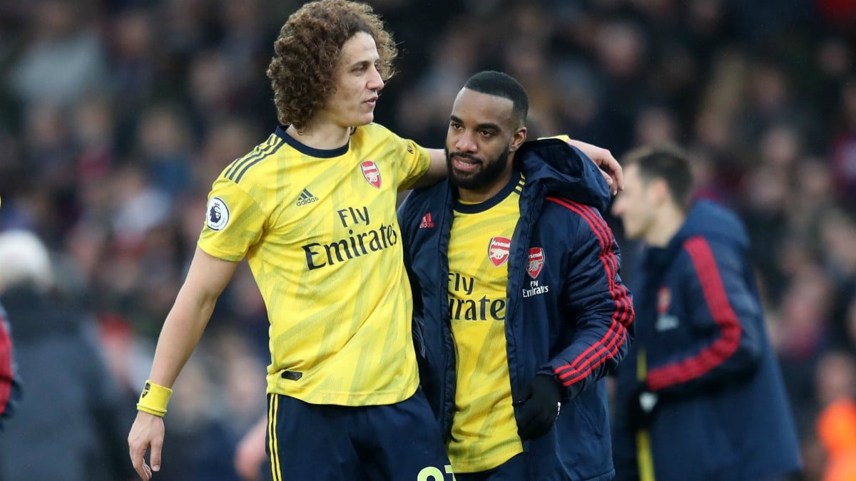 David Luiz y Alexandre Lacazette tras un partido con el Arsenal. (Getty)