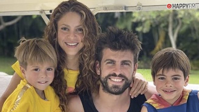 Shakira y Gerard Piqué con sus hijos