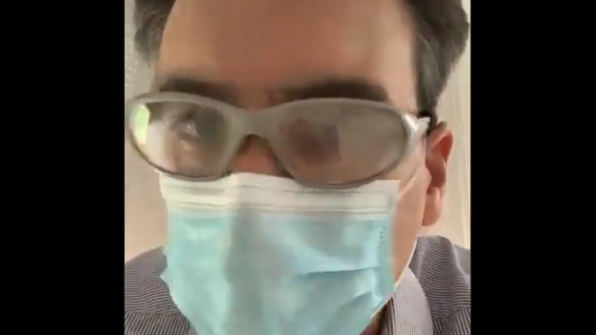 Twitter: El truco viral para que las gafas no se empañen con la mascarilla