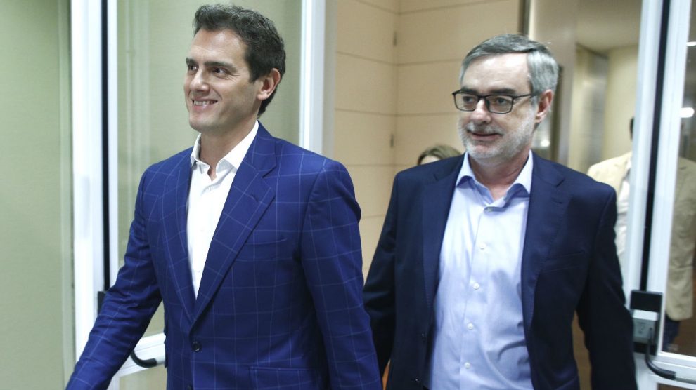 Albert Rivera: su consultora empresarial sale de pérdidas en 2024
