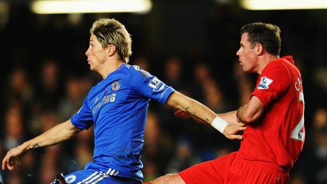 Torres y Carragher, en un Chelsea-Liverpool (Getty).