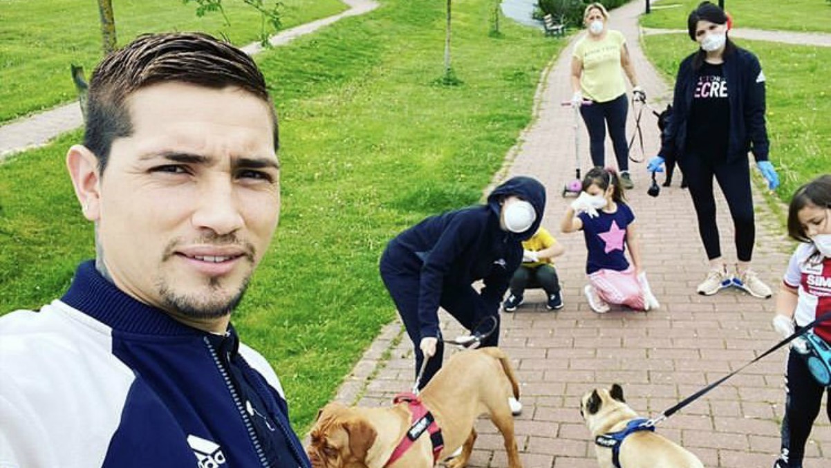 El Chimy Ávila salió a pasear junto a sus hijos. (Instagram)
