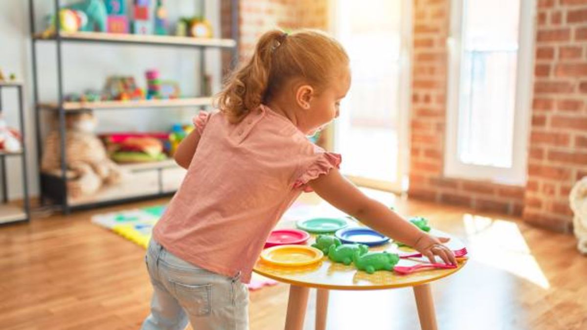Distintas actividades del método Montessori que los niños pueden hacer en casa