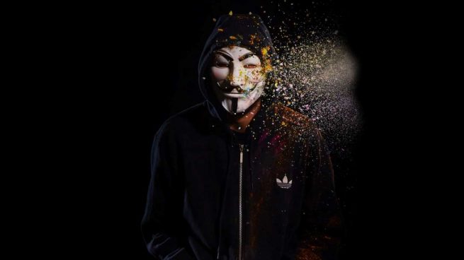 Anonymous amenaza a Estados Unidos