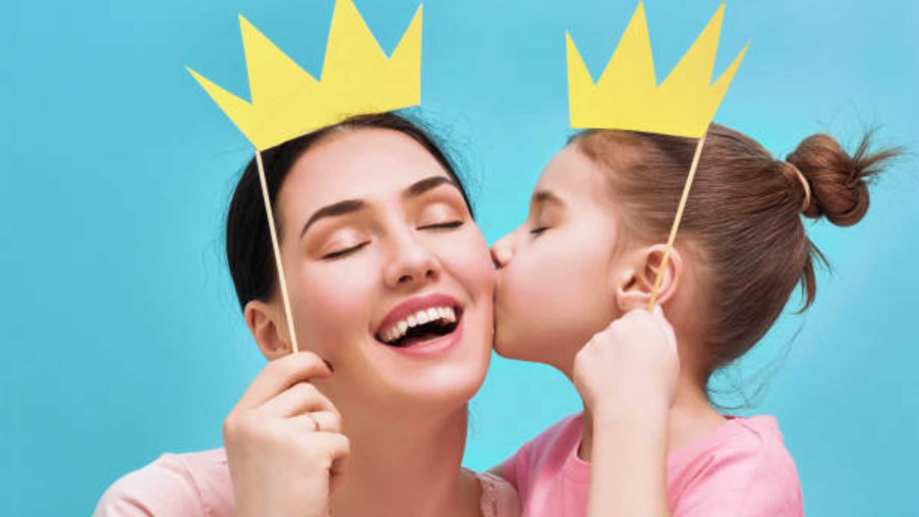 Los pasos para hacer una corona para el Día de la Madre