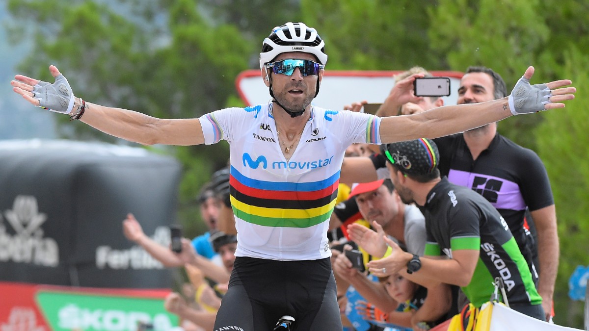 Alejandro Valverde, celebra una victoria en La Vuelta 2019 (AFP).