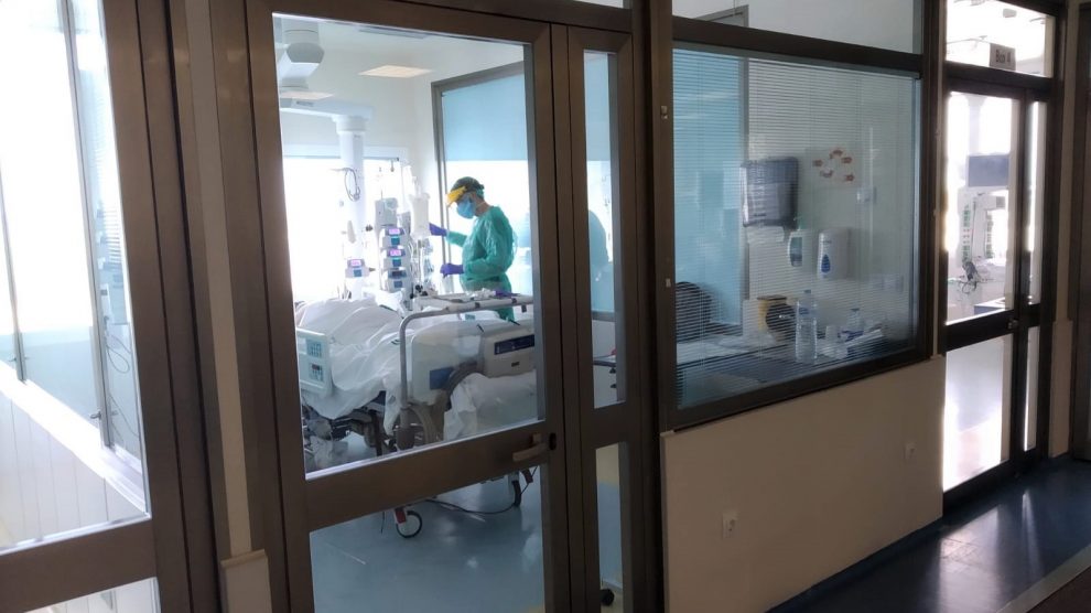 Imagen de la UCI de un hospital durante la pandemia.