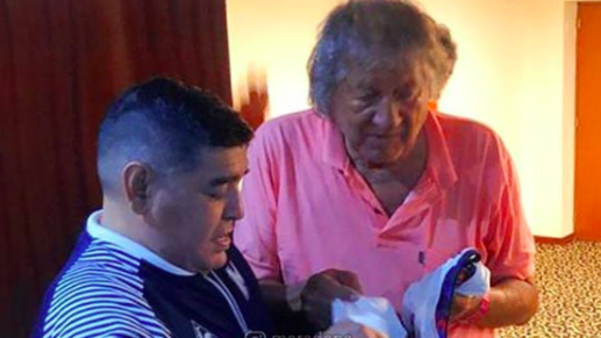 Diego Maradona y el Trinche Carlovich. (@maradona)