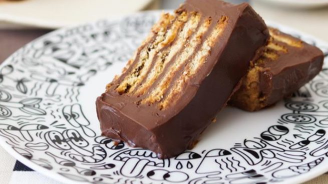 Receta de tarta de galletas de chocolate saludable sin horno