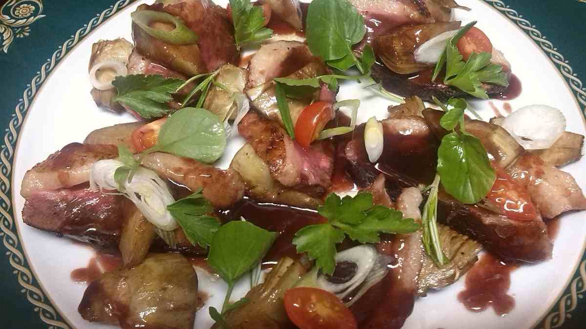 Receta de Ensalada de magret de pato con vinagreta de arándanos