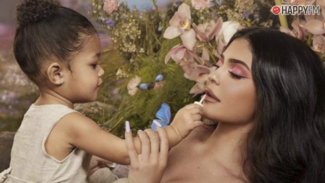 Stormi y Kylie Jenner