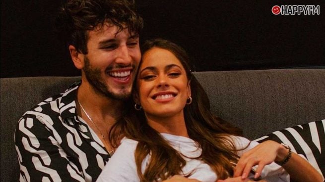 Las redes llorna tras la ruptura de Sebastian Yatra y Tini