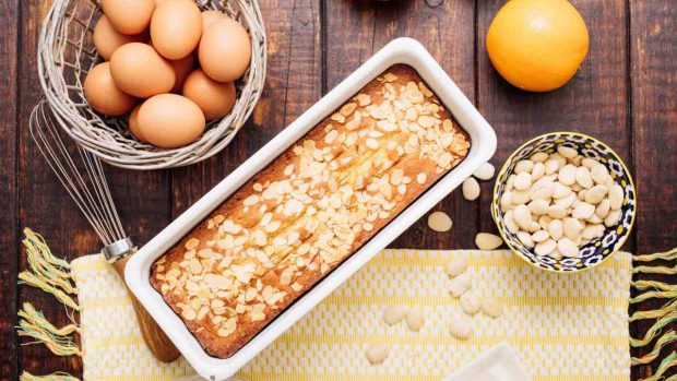 Tarta de almendras y naranja