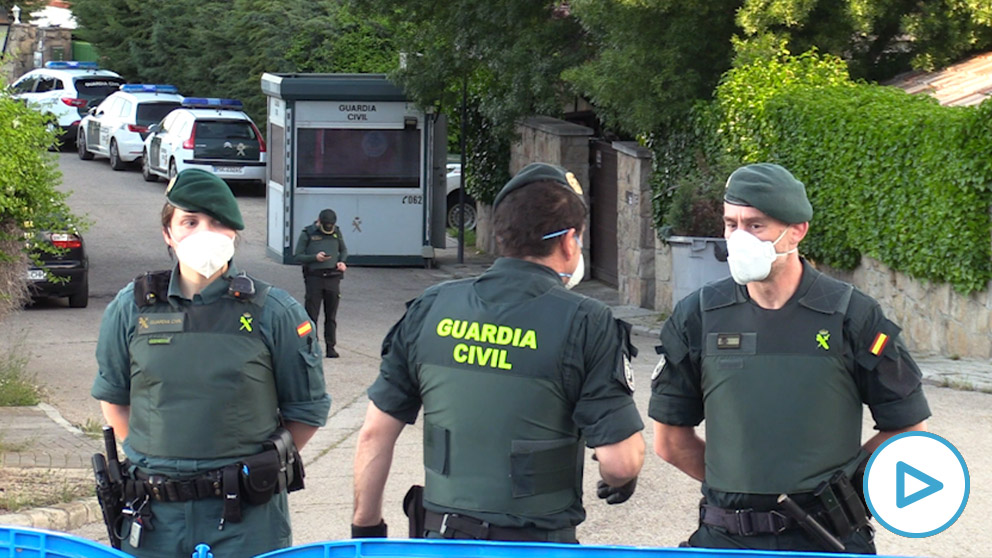 La Guardia Civil corta el acceso al casoplón de Iglesias